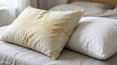 best homemade solutions for cleaning yellow pillows