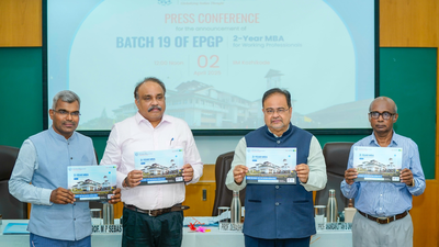 iim kozhikode opens admission for 19th executive mba batch