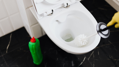 the 5 minute sunday bathroom habit that quietly changes an entire weeks hygiene routine