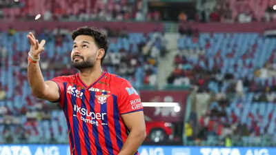 pant toss 2305 ipl
